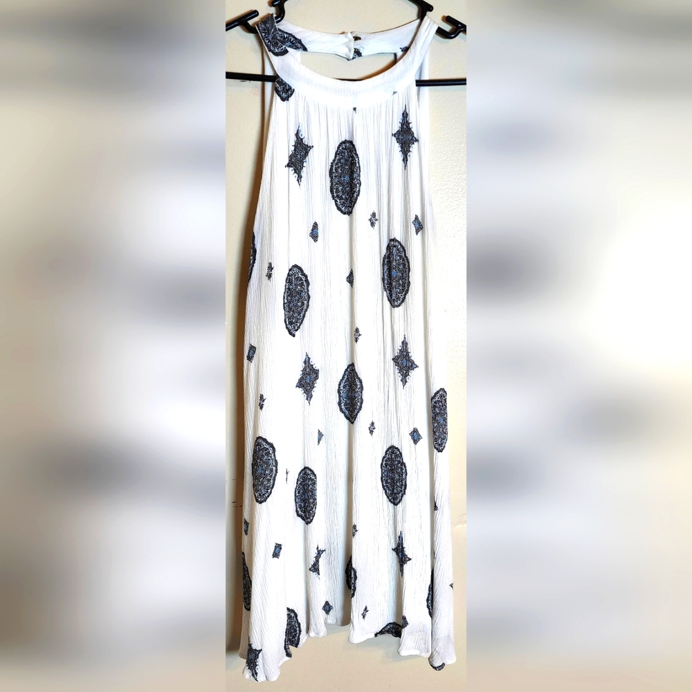 🌟 Bohemian Chic Entro Dress (Size Small) 🌟